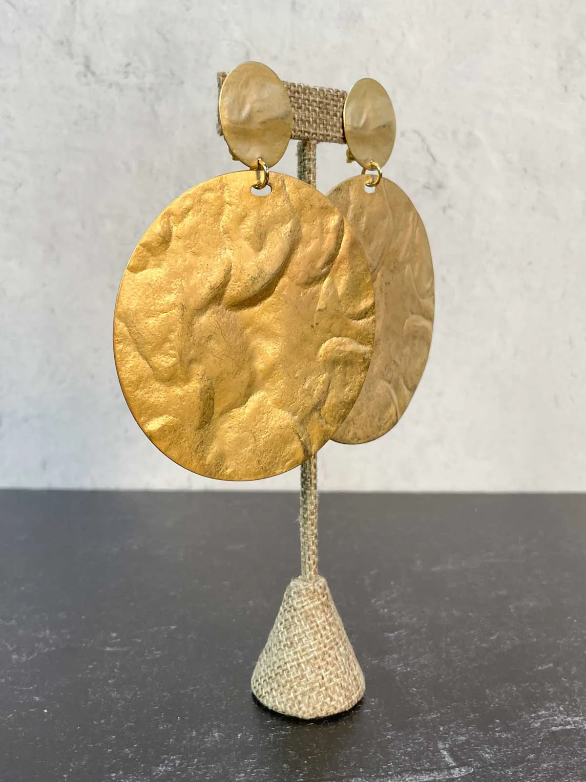Ausar 11 Earrings, Gold