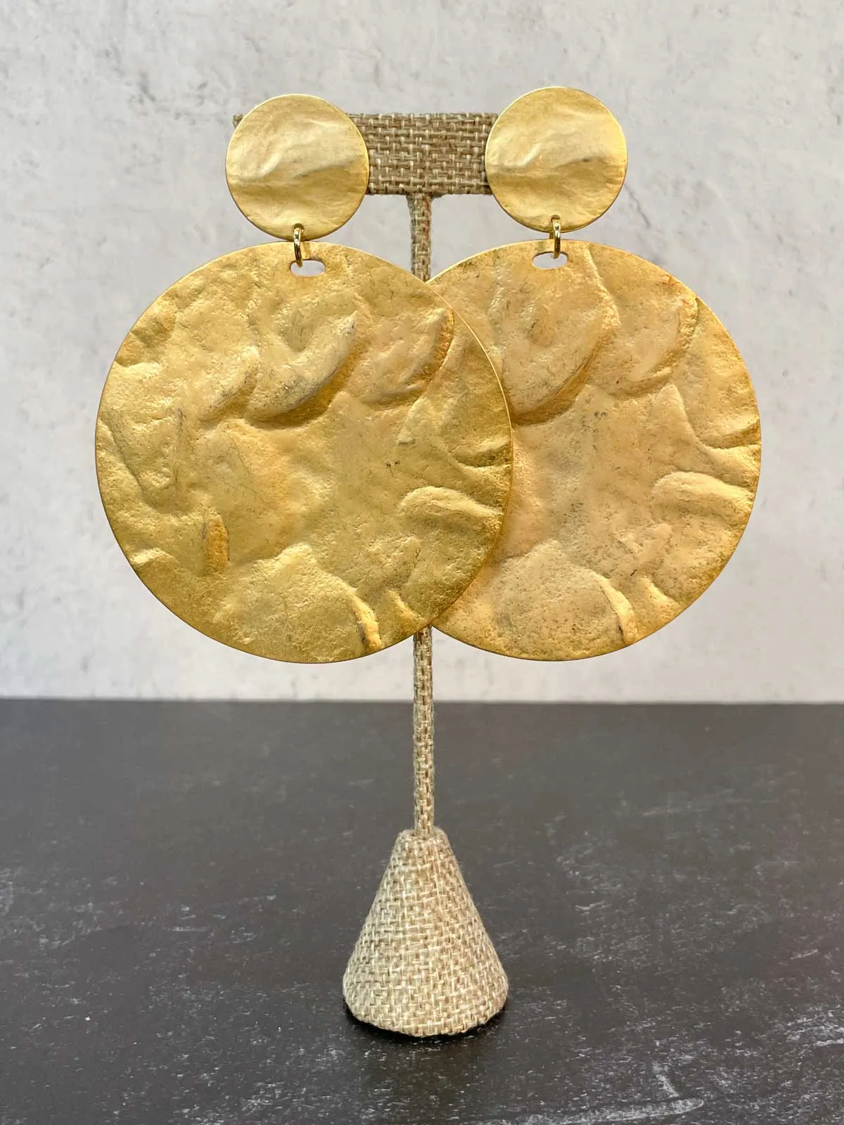 Ausar 11 Earrings, Gold